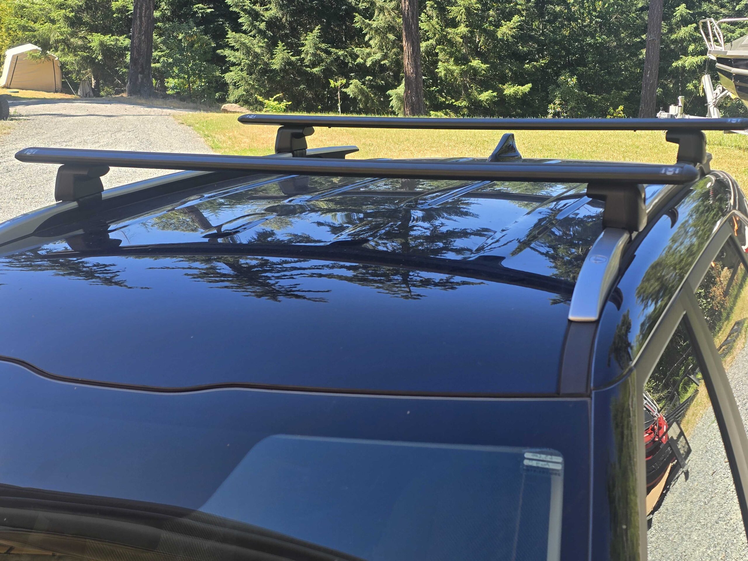 FlushRail™ Series Cross Bars Mount to Flush Rails