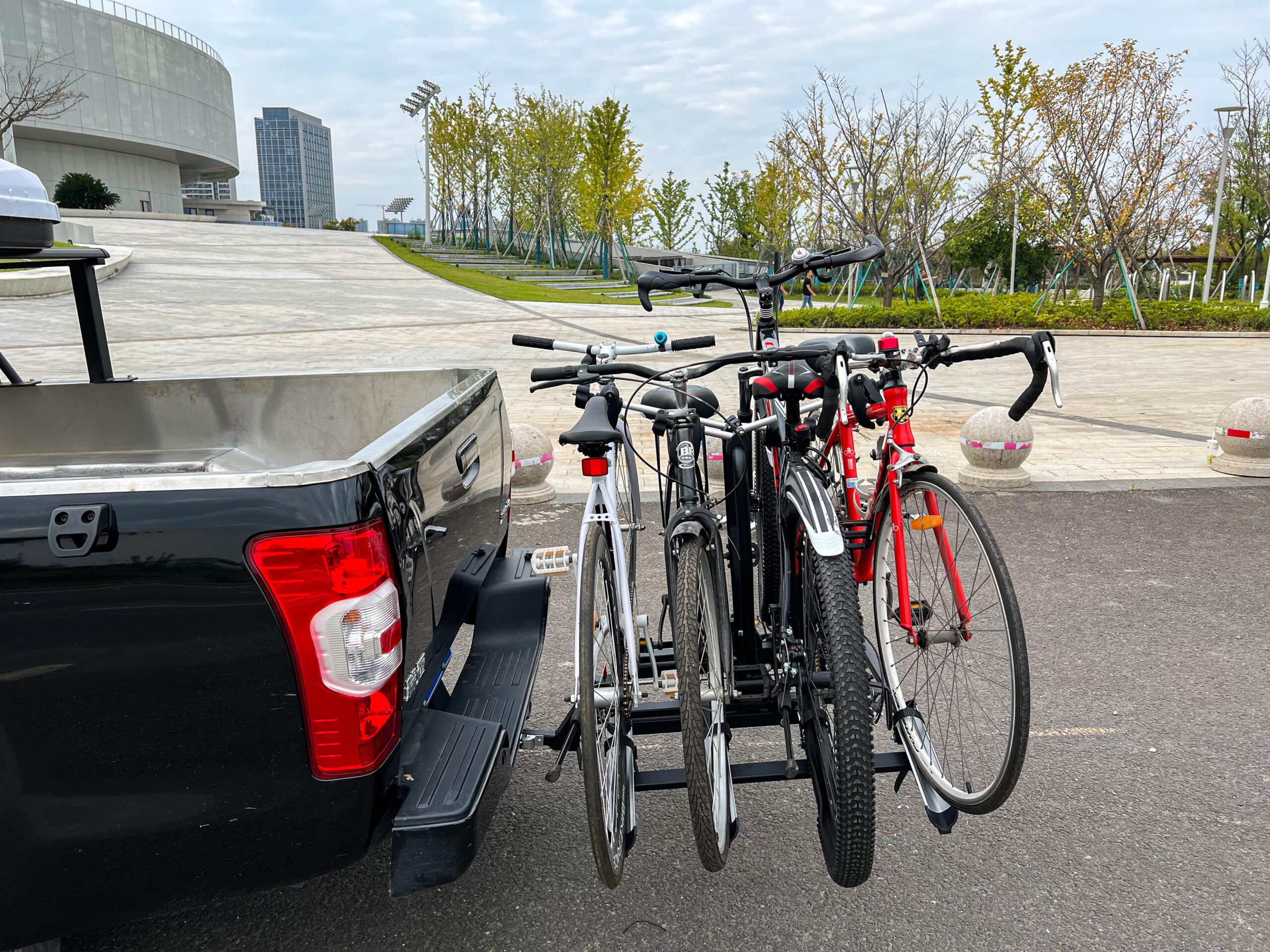 Hilux bike rack online