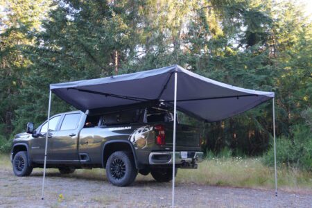 batwing-awning-with-poles