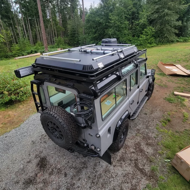 Family-Sized Large Rooftop Tent with Internal Roof Rack System