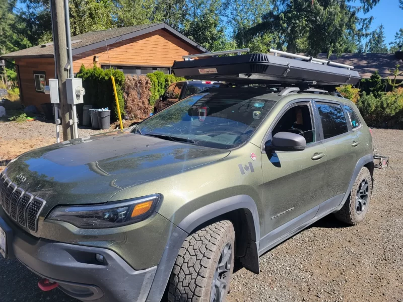 Family-Sized Large Rooftop Tent with Internal Roof Rack System