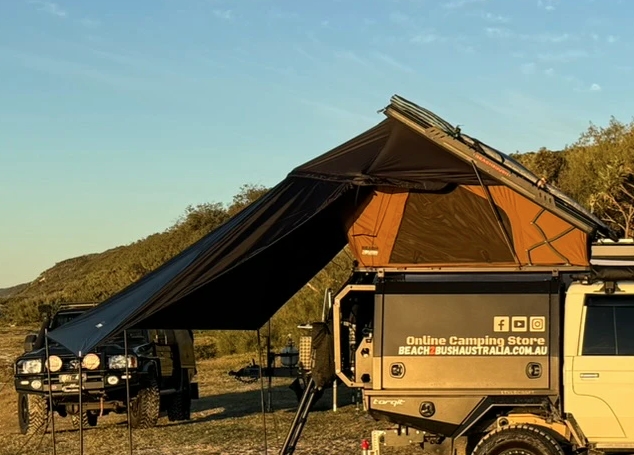 ST17-awning.jpg